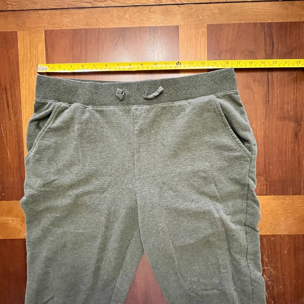 Land’s End Boy’s Army Green Joggers Size Large - Picture 8 of 8